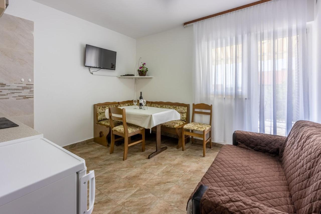 Apartment Krešo Punat Exterior foto